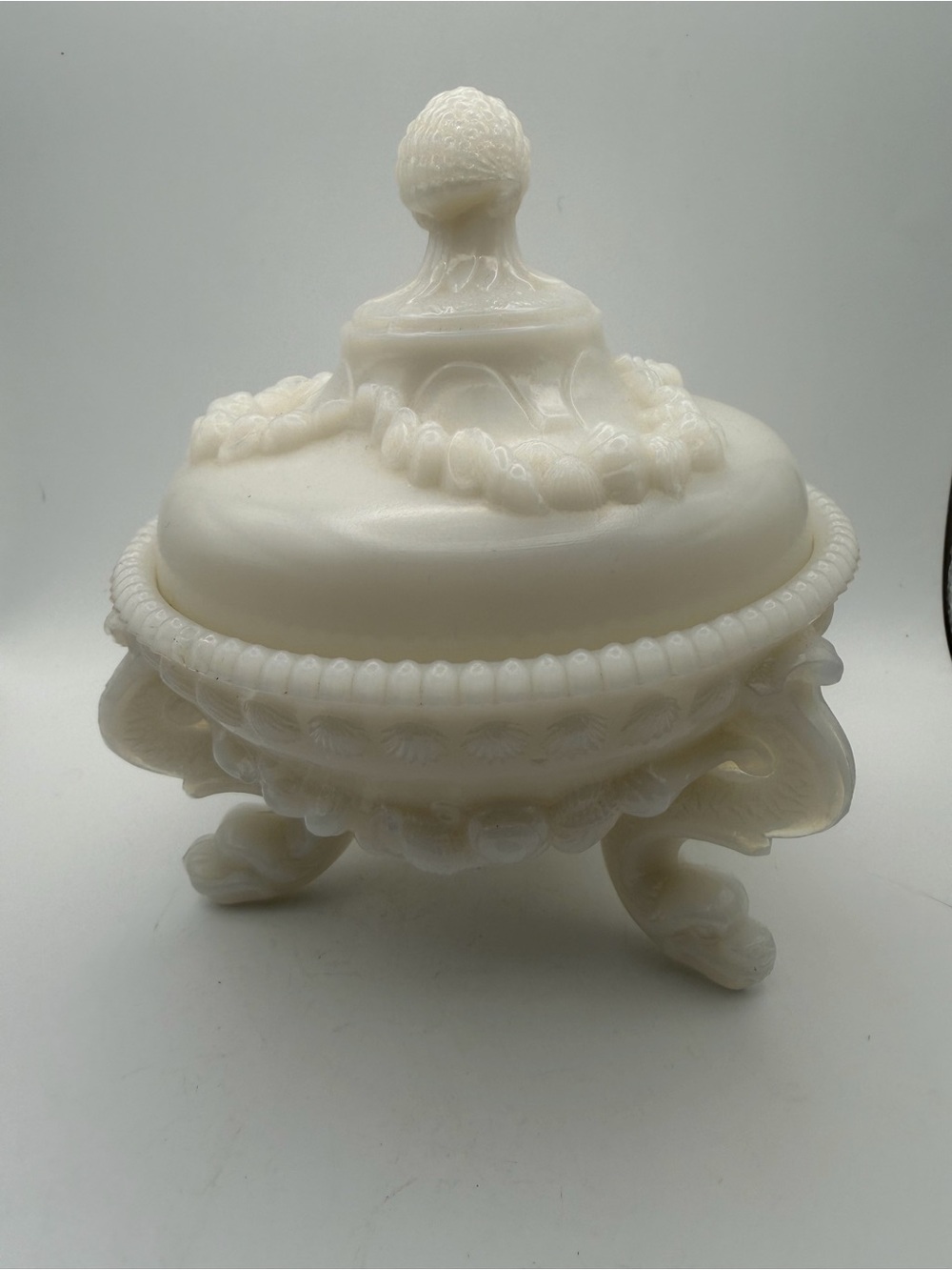 Westmoreland milk glass shell lidded candy dis